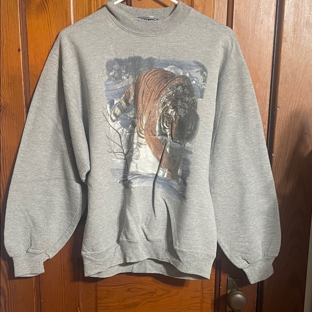 Men's Gray Tiger Graphic Crewneck Sweater
